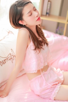 邻家美艳